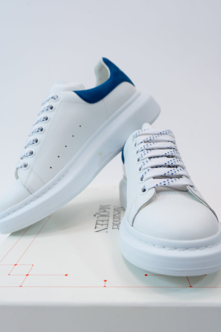 Blue alexander mcqueen shops trainers