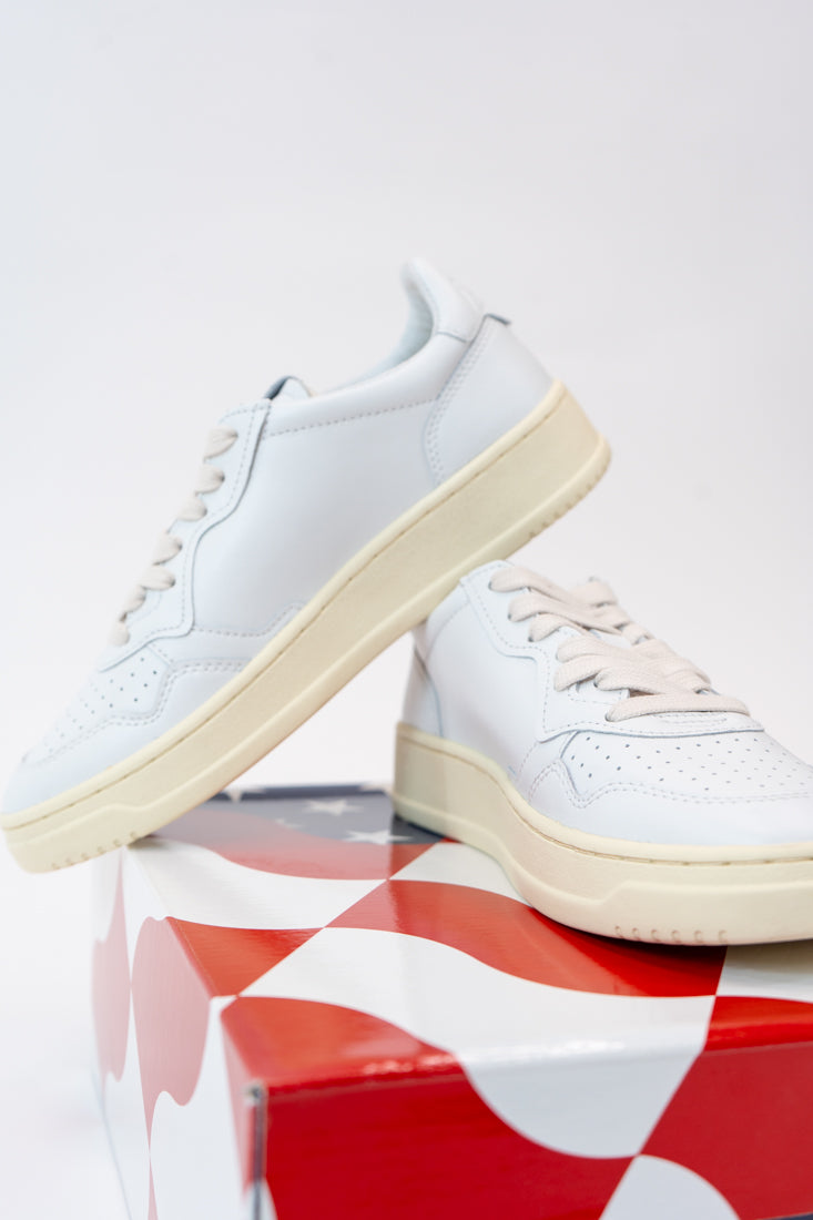 Sneakers Autry white