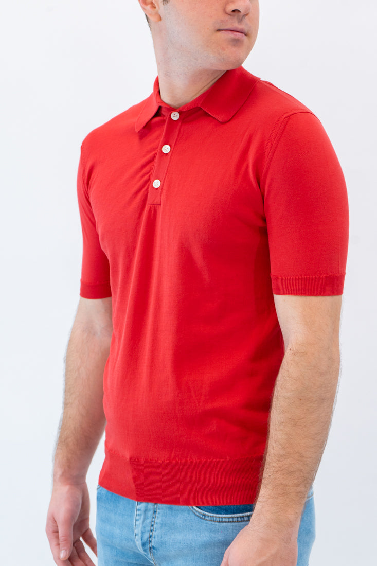 Polo Hosio in filo rosso