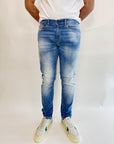 Jeans OverD Slim con graffi