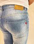 Jeans OverD Slim con graffi