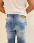 Jeans OverD Slim con graffi