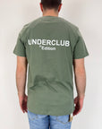 T-shirt Underclub verde salvia, nero o latte con logo sul retro