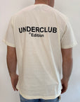 T-shirt Underclub verde salvia, nero o latte con logo sul retro