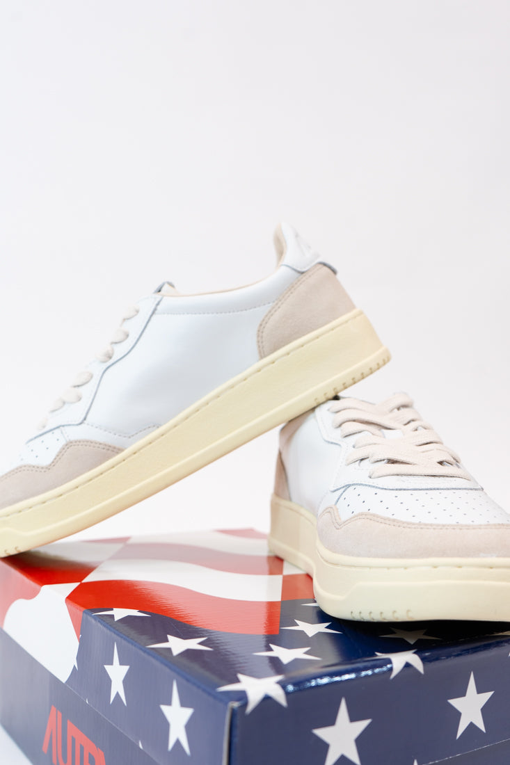 Sneakers Autry white suede