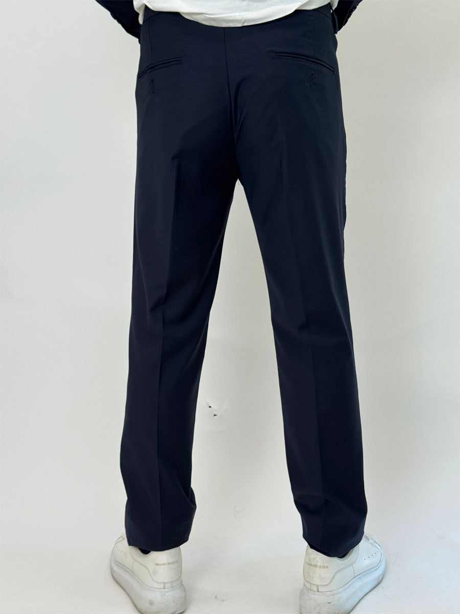 Abito in diversi colori