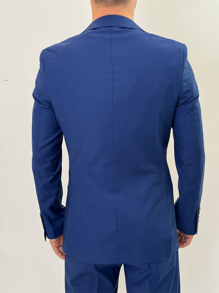 Abito in diversi colori