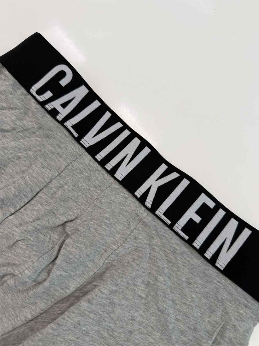 3 Boxer Calvin Klein 1 Bianco 1 Nero e 1 Grigio