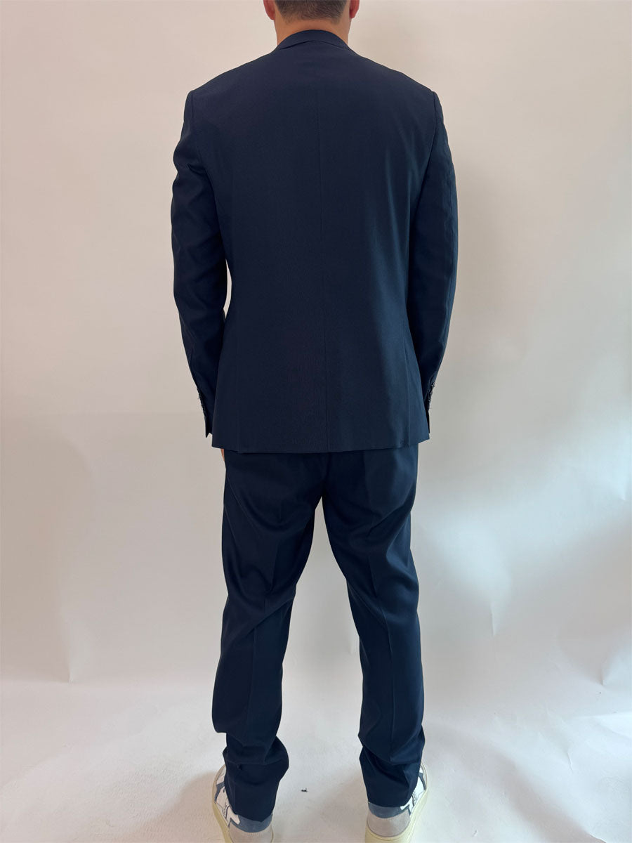 Abito in diversi colori