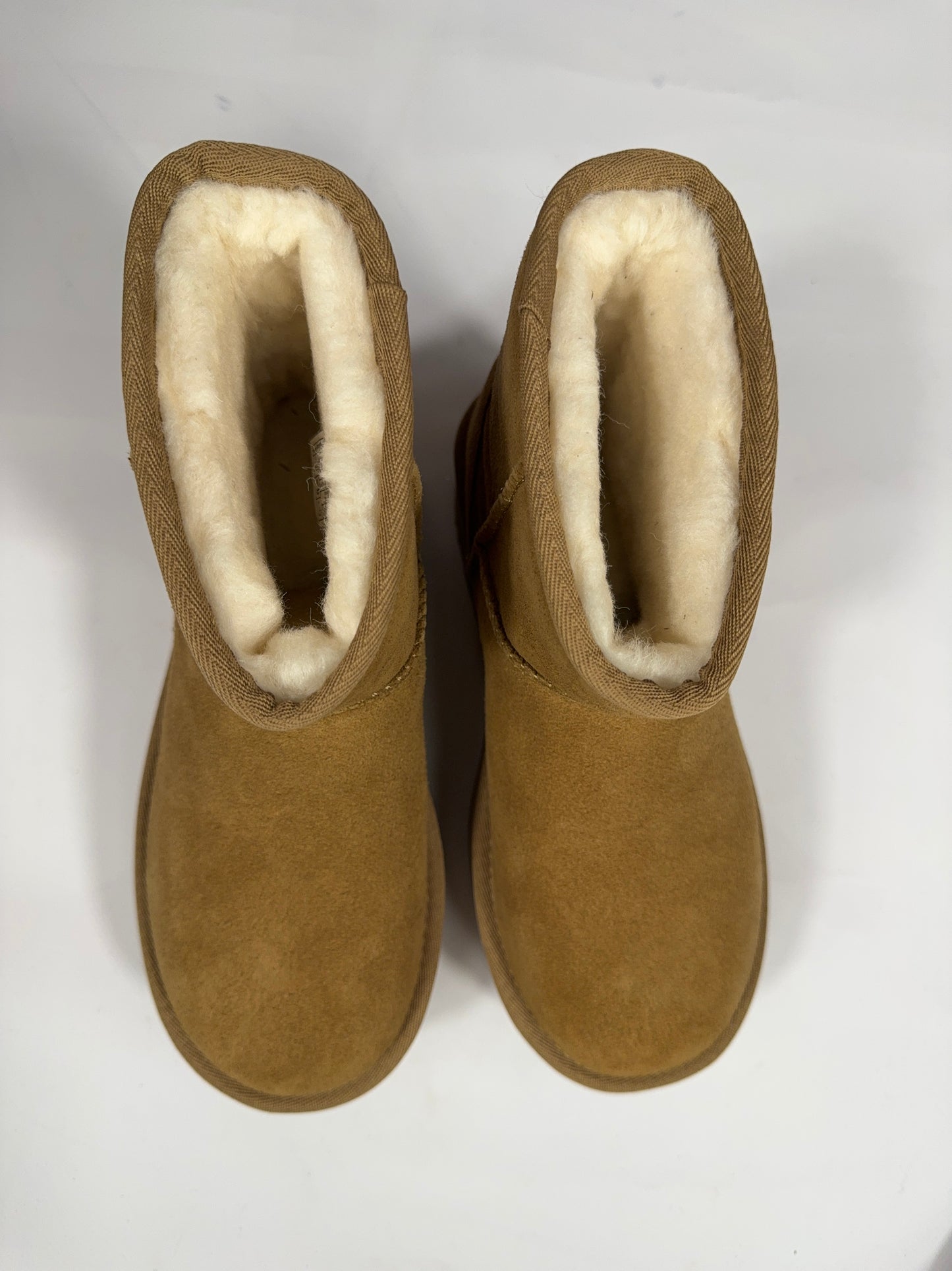 Stivale Ugg Classic mini con plateau cammello