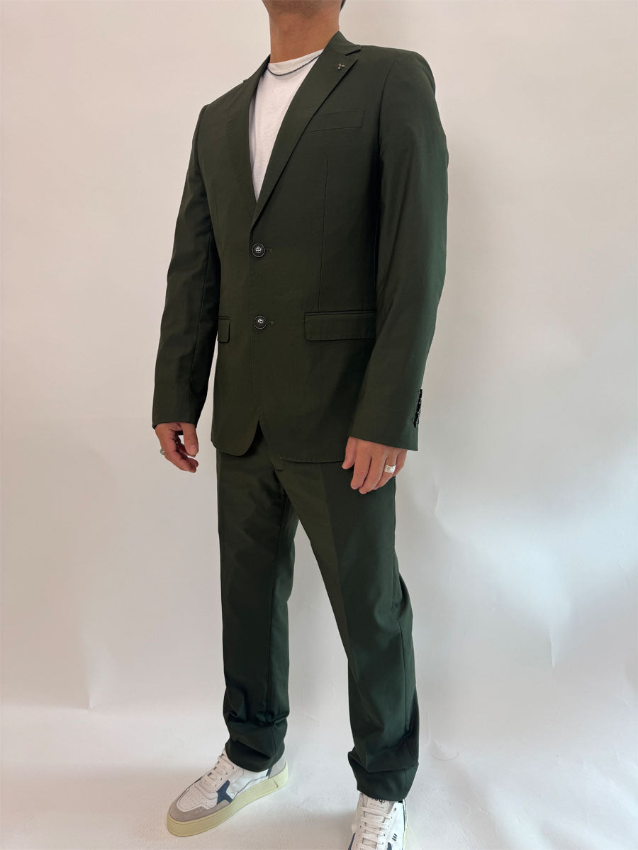 Abito in diversi colori