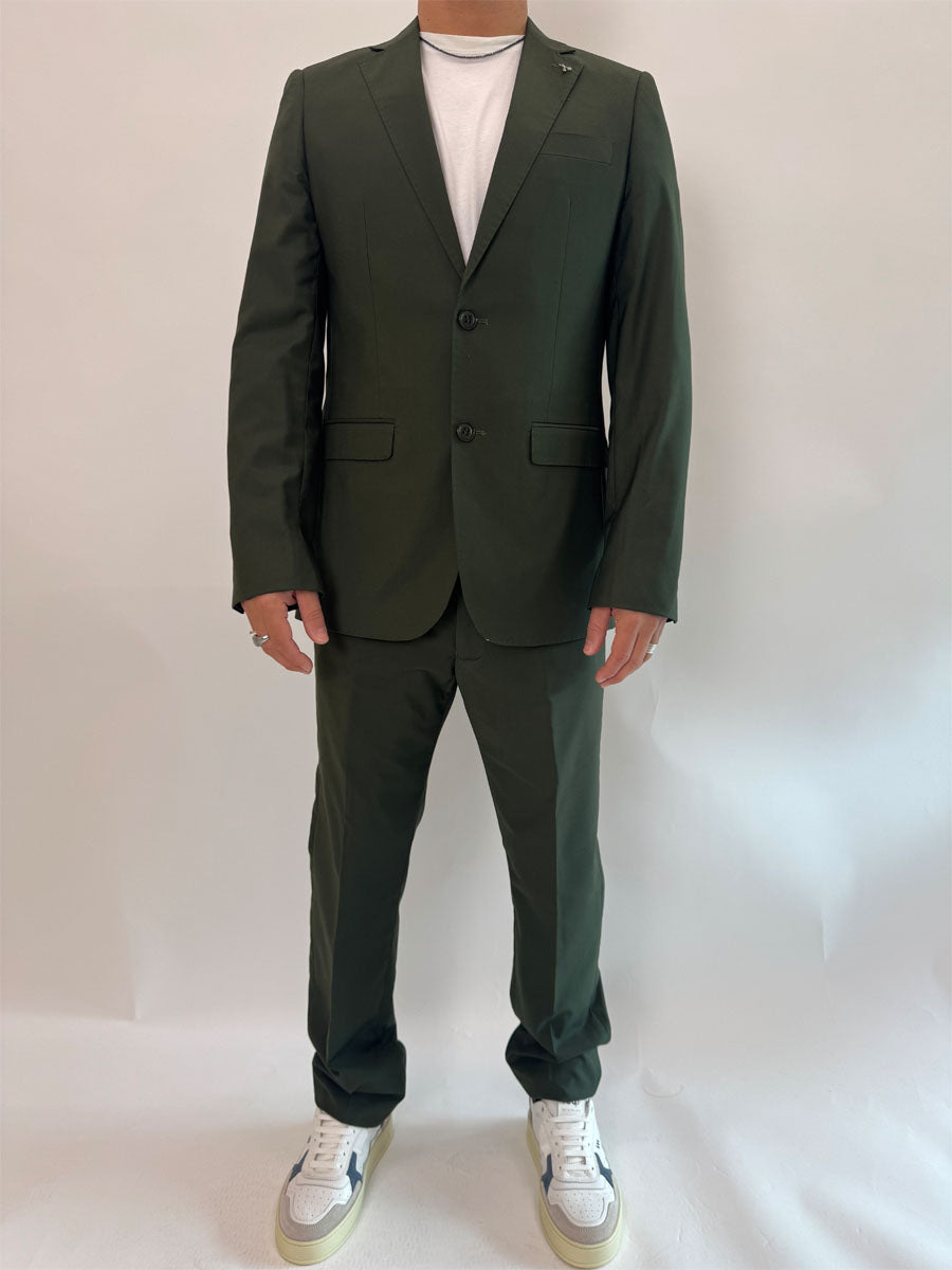 Abito in diversi colori