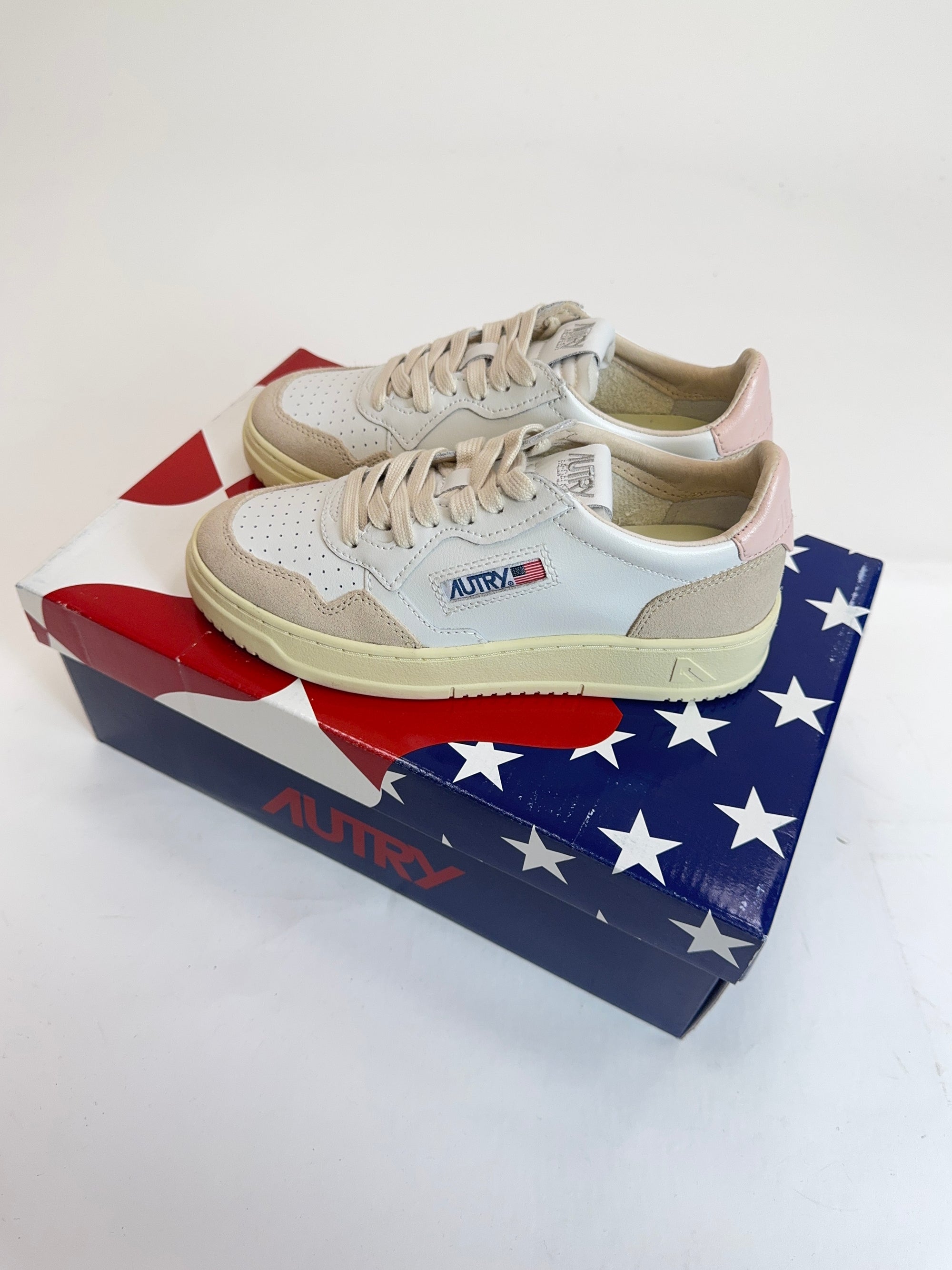 Sneakers Autry White Suede Pink