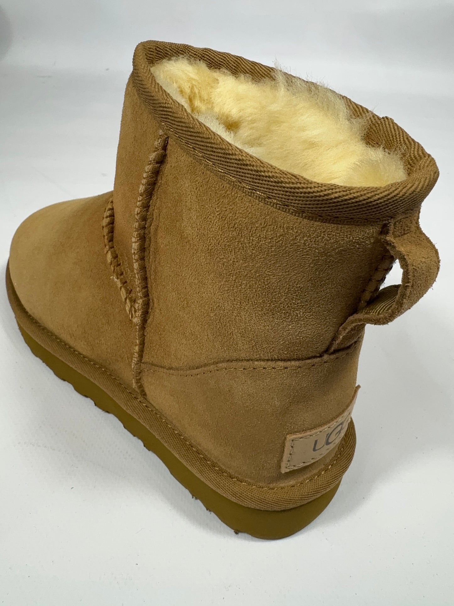 Stivale Ugg Classic colore cammello