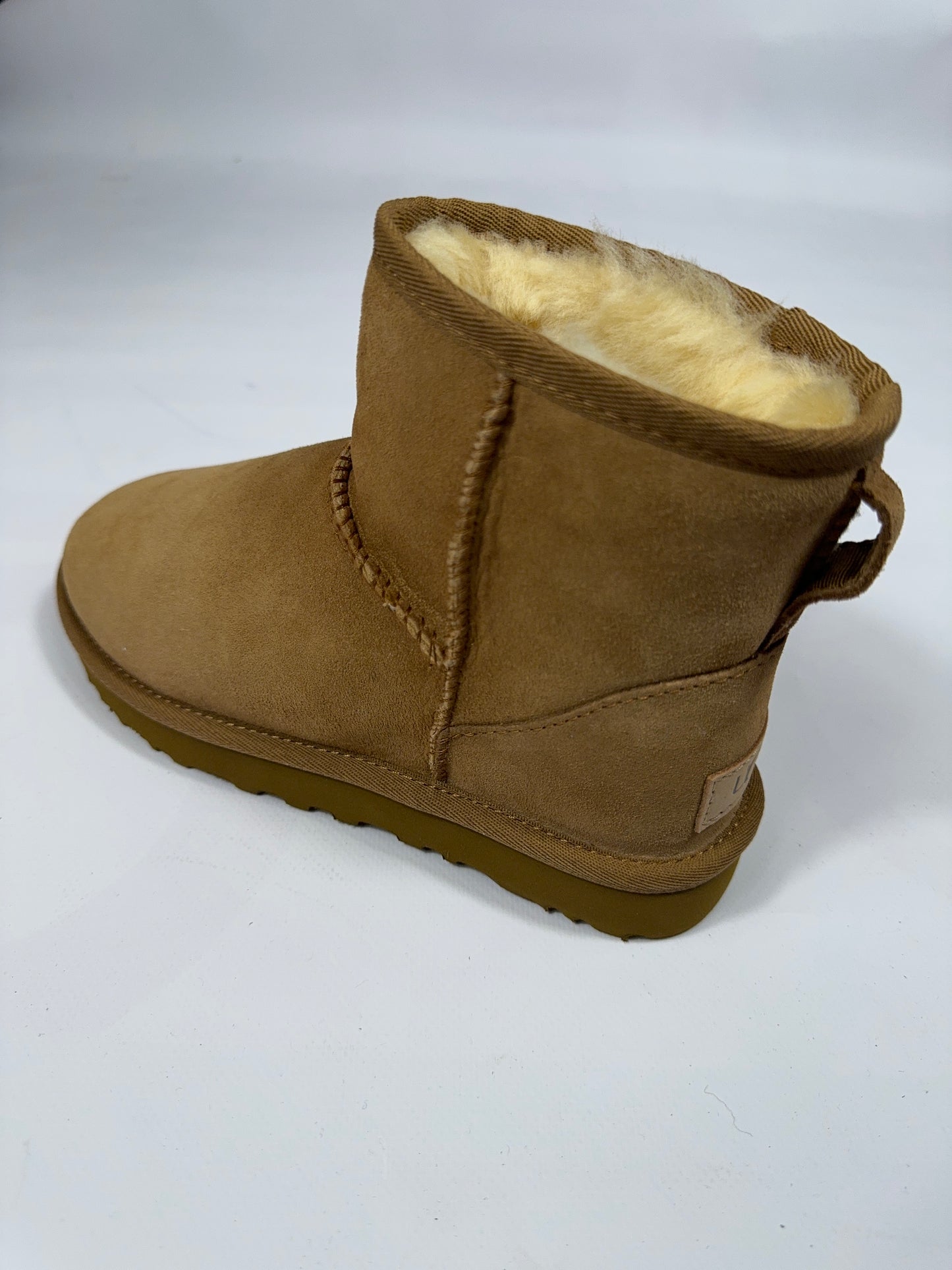 Stivale Ugg Classic colore cammello