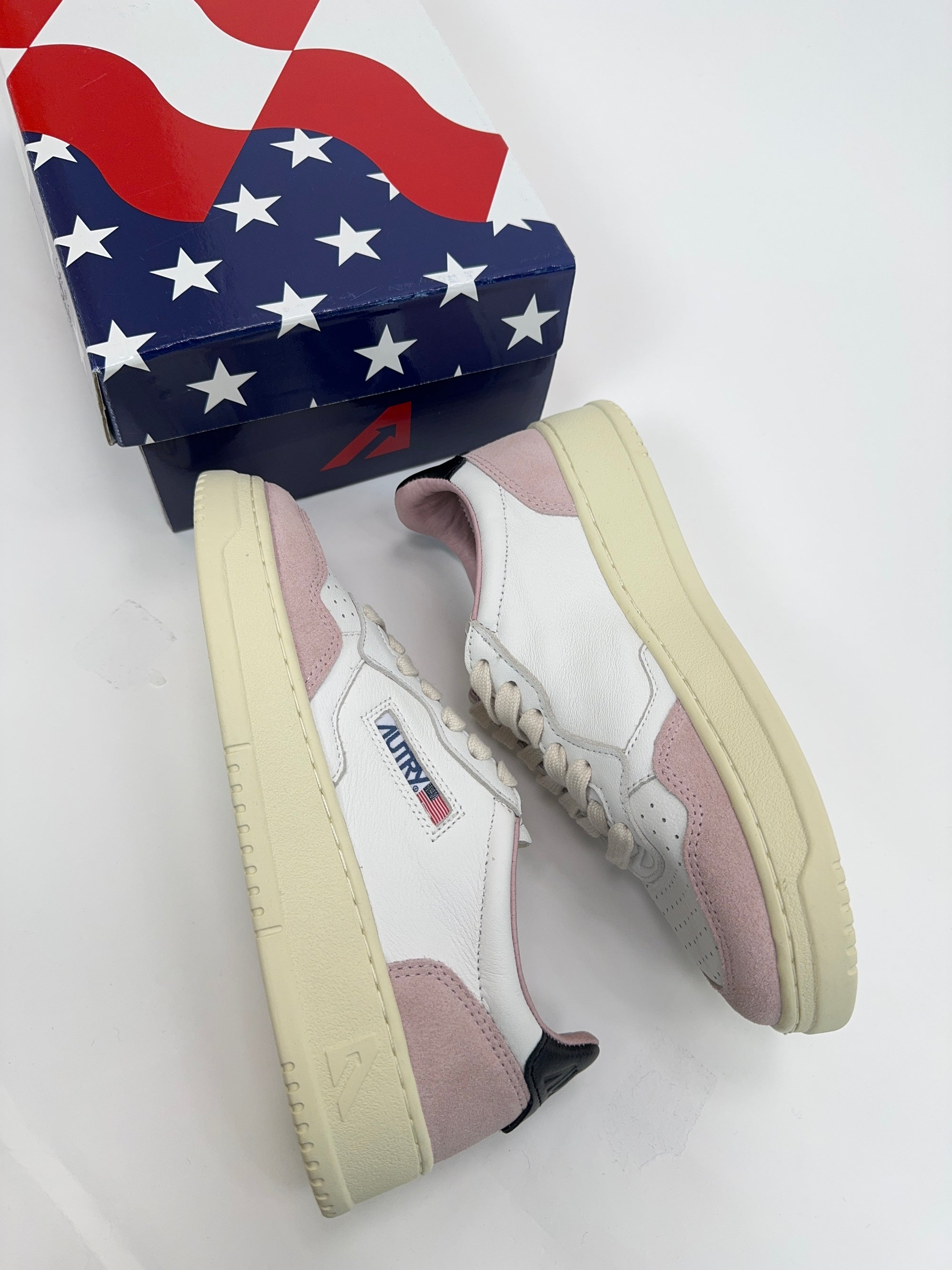 Sneakers Autry Suede Pink e black