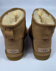 Stivale Ugg Classic colore cammello