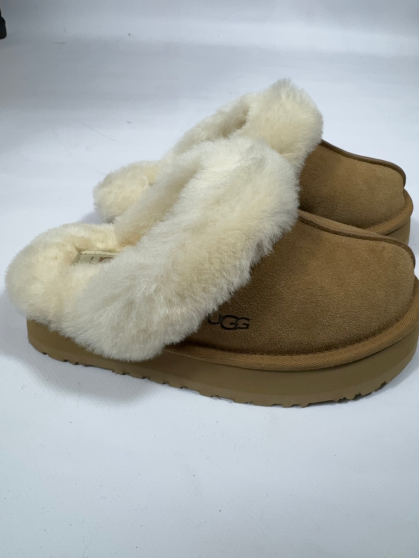 Ciabatte Ugg colore cammello