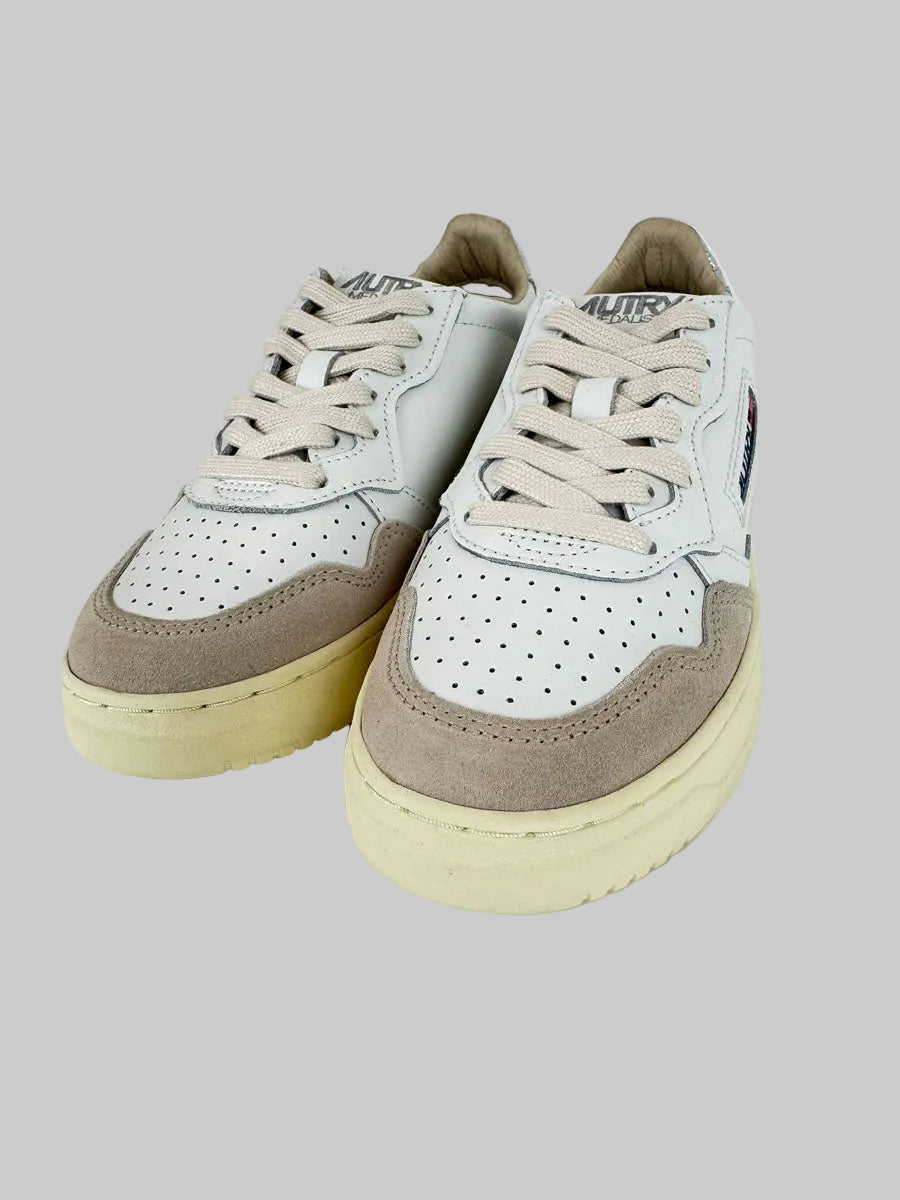 Sneakers Autry White Suede e Argento