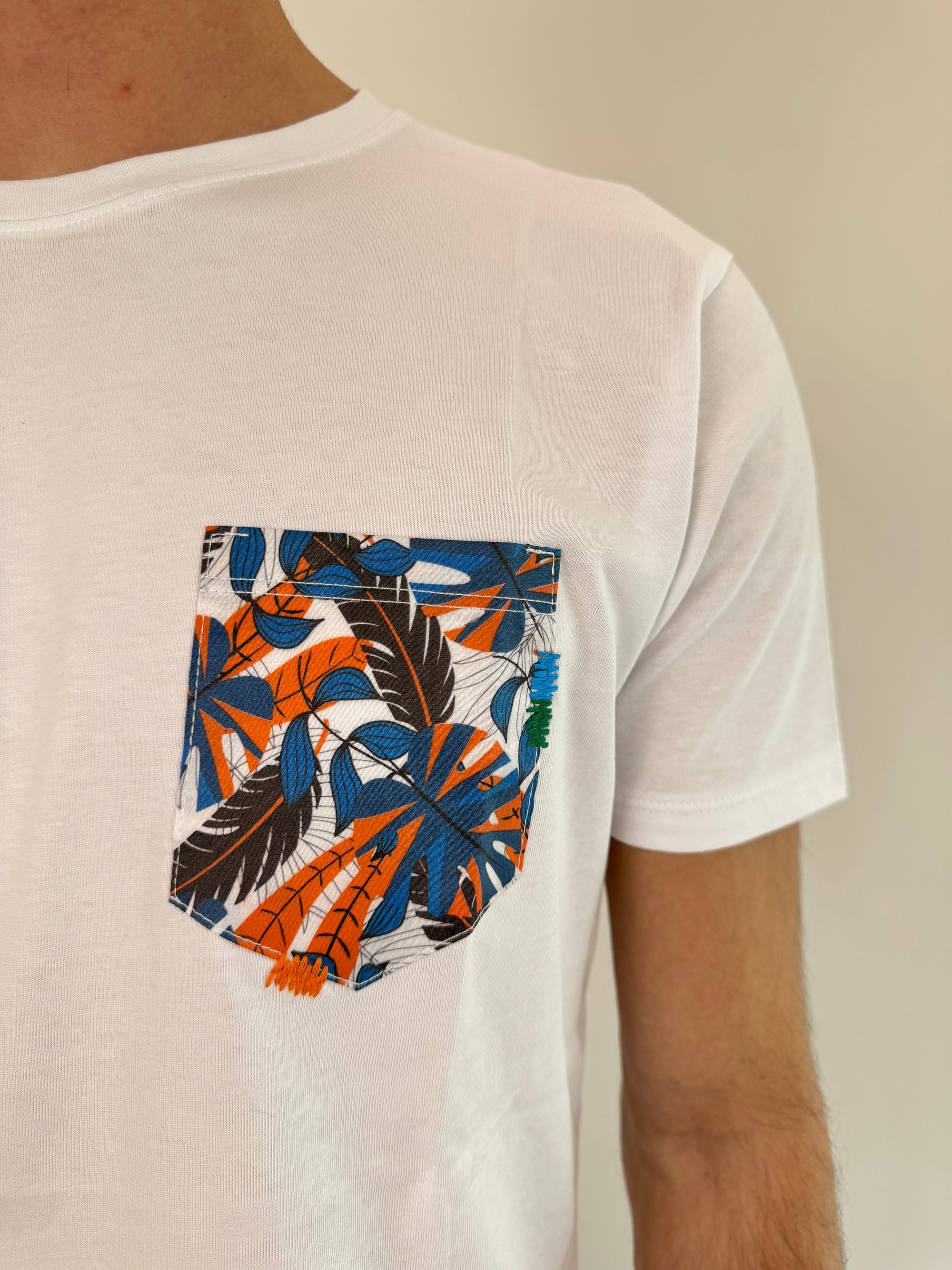 T-shirt Superculture Taschino Bianco o Blu Palme
