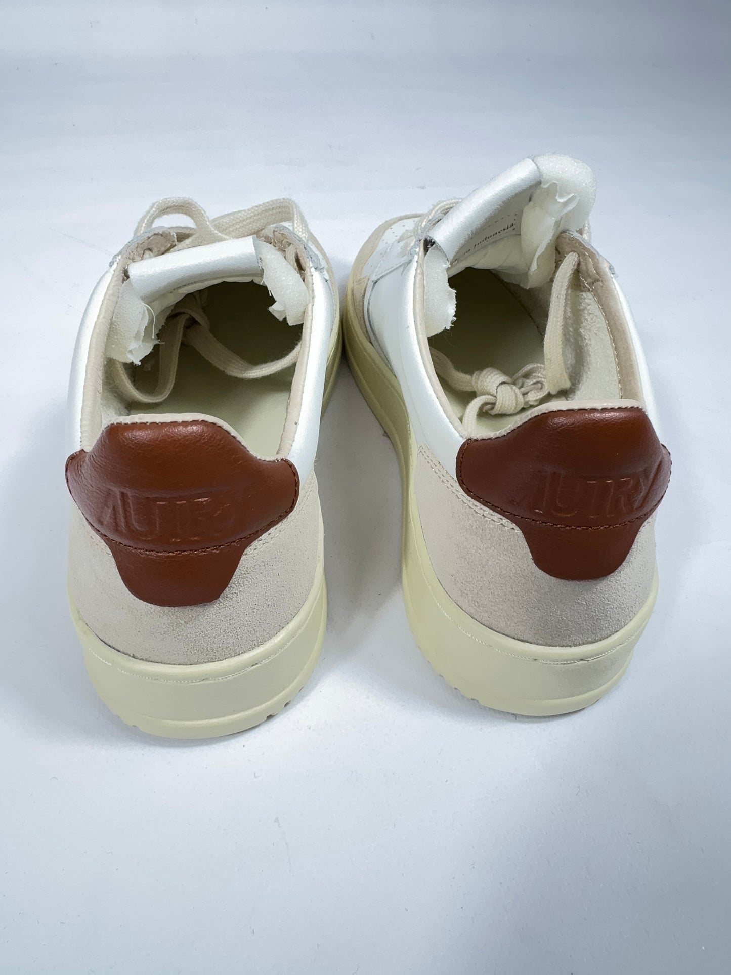 Sneakers Autry white suede e marrone