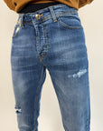 Jeans OverD con graffi e rotture