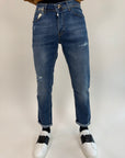 Jeans OverD con graffi e rotture