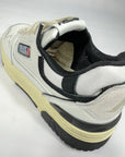 Sneakers Autry CLC colore bianco e nero