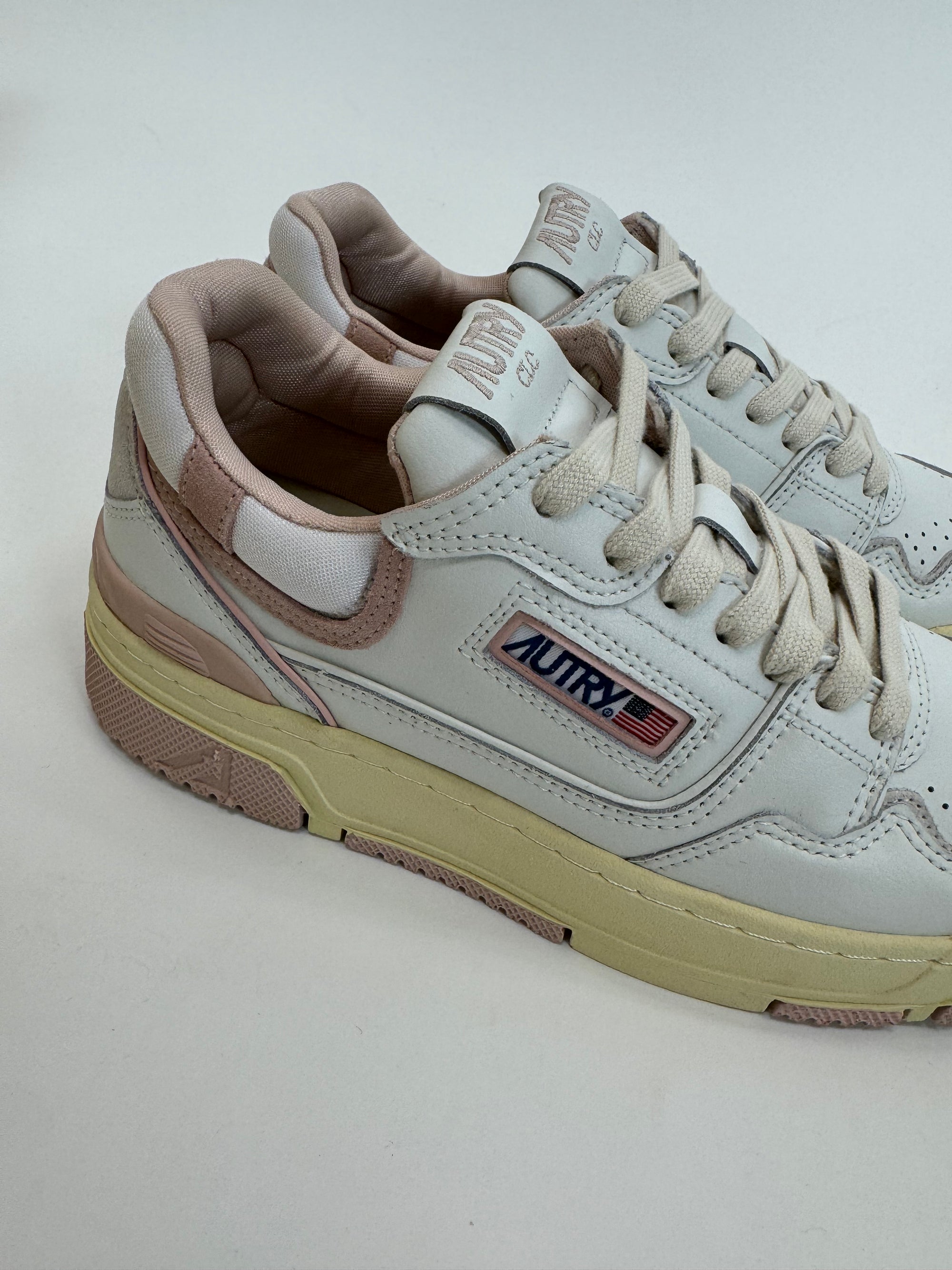 Sneakers Autry CLC colore bianco e rosa